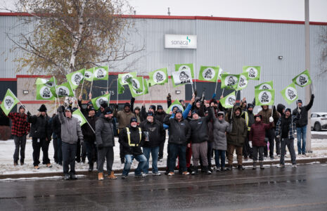 Manifestation chez Sonaca à Mirabel